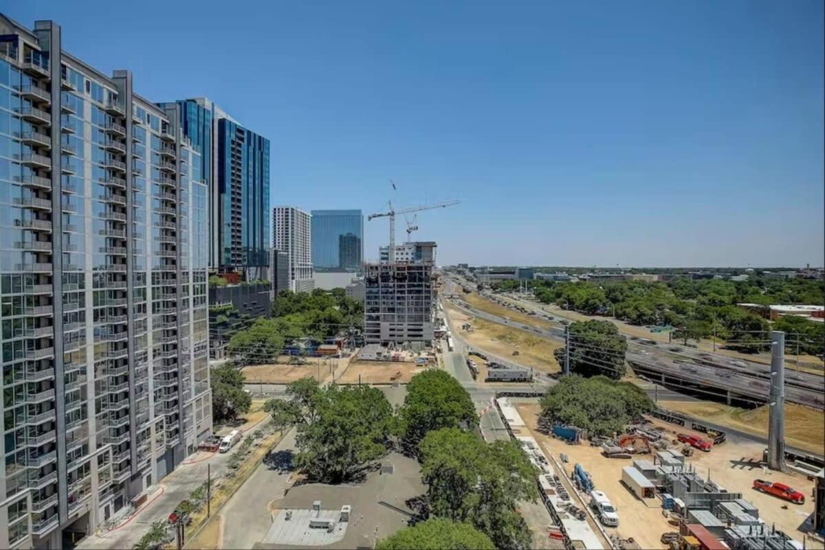 High Rise In The Heart Of Atx Austin