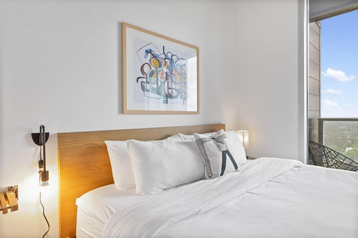Luxe In Downtown Apartment Austin