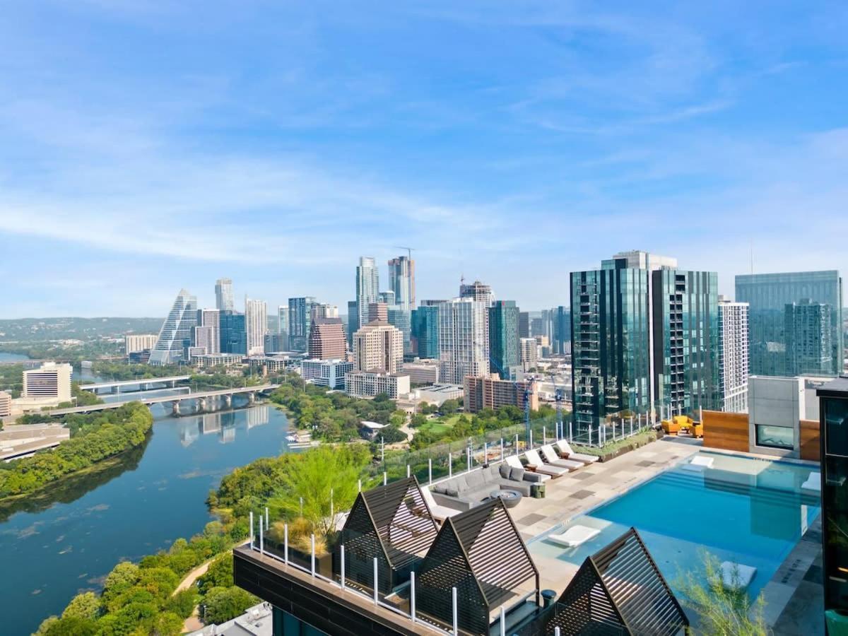 Apartment Luxe In Downtown Austin