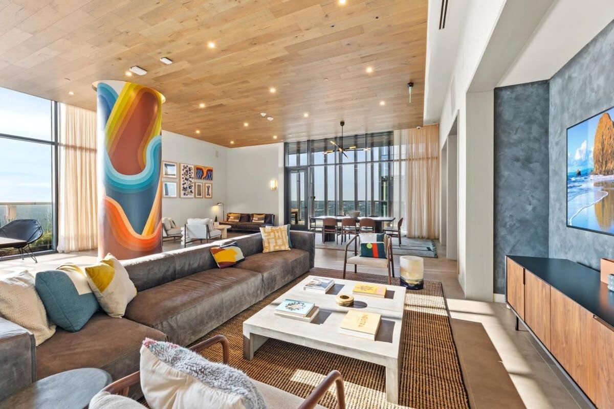 Apartment Luxe In Downtown Austin