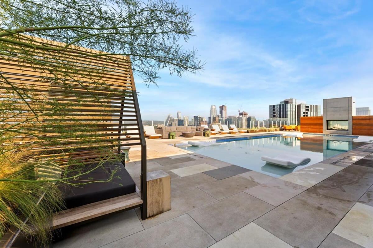 Luxe In Downtown Apartment Austin