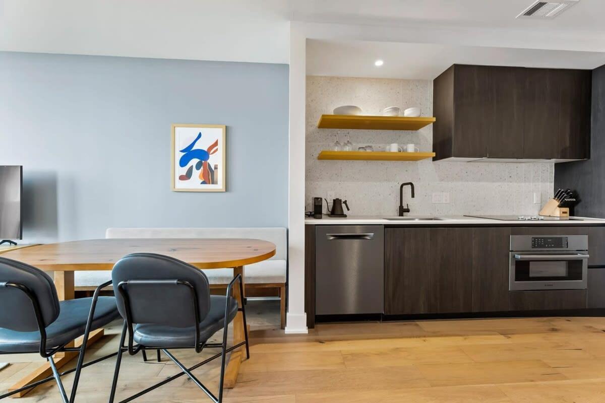 Luxe In Downtown Apartment Austin