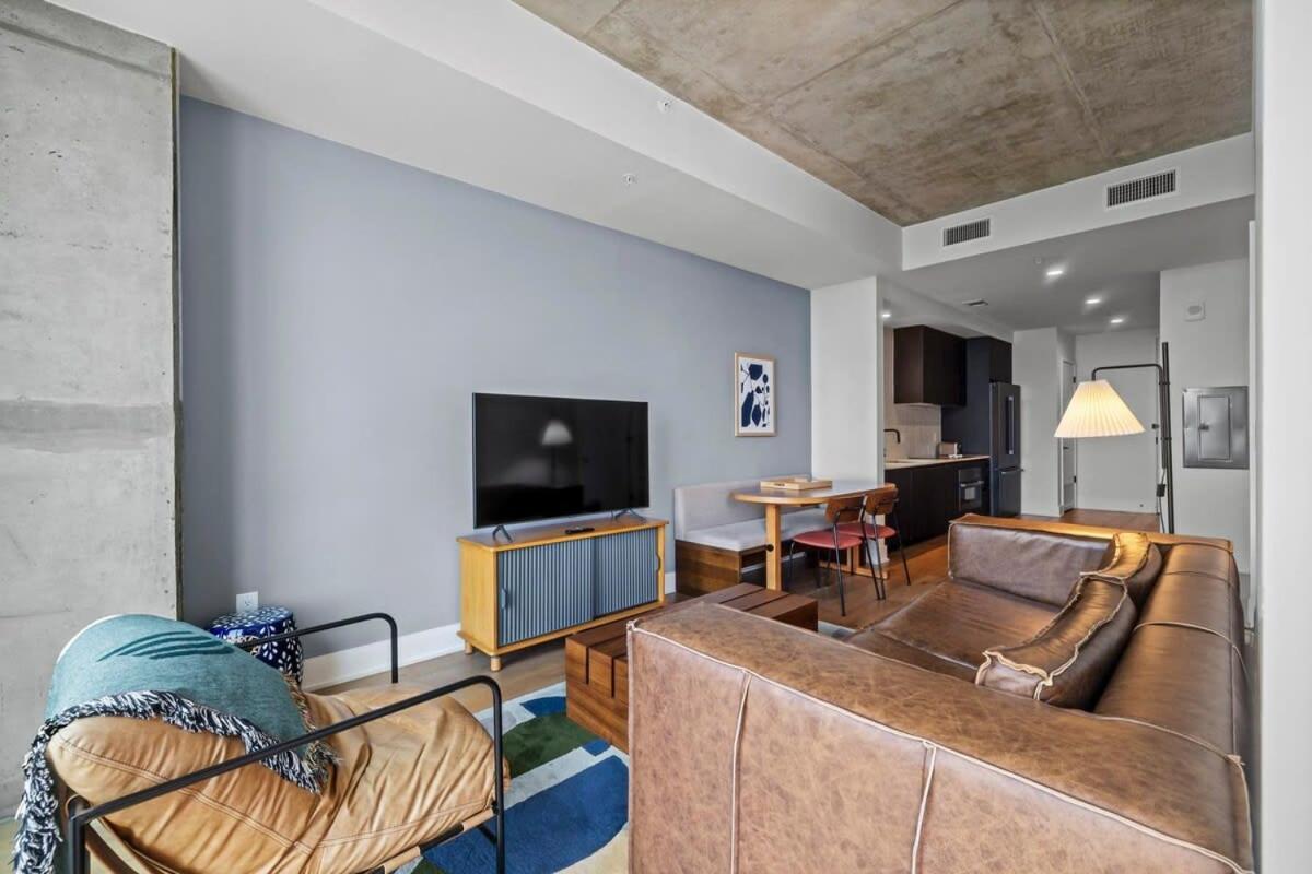 Holiday home Modern Rainey St Oasis - Pool & Stunning Views