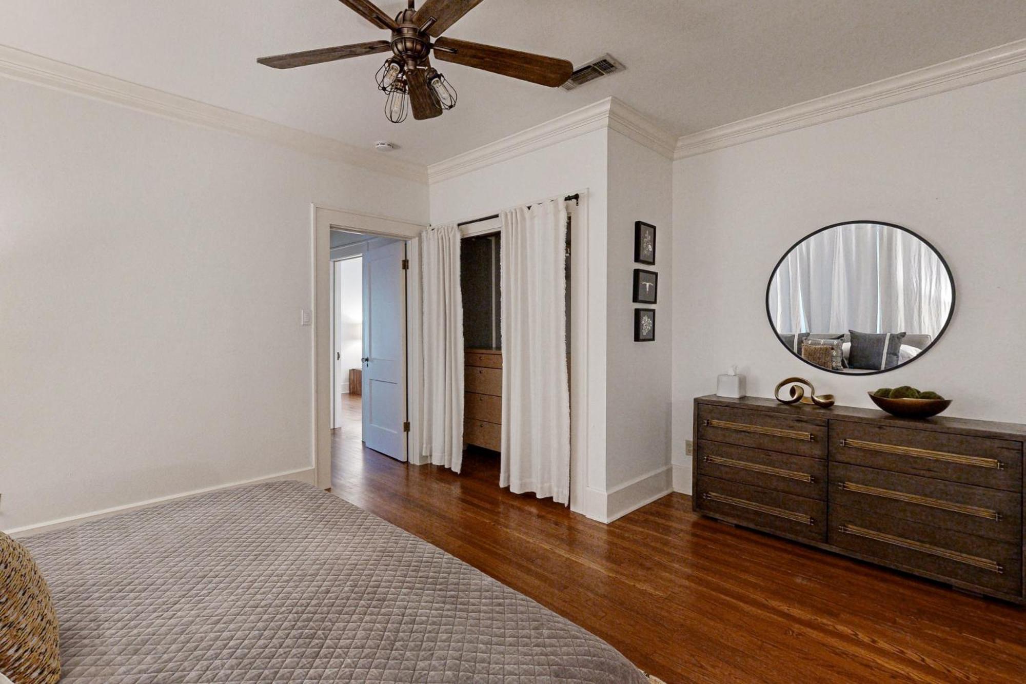 Maison Du Soleil Holiday home Austin