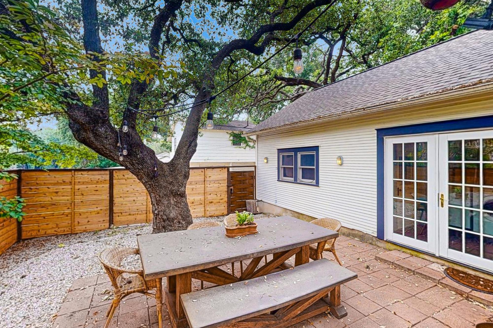 Maison Du Soleil * Austin
