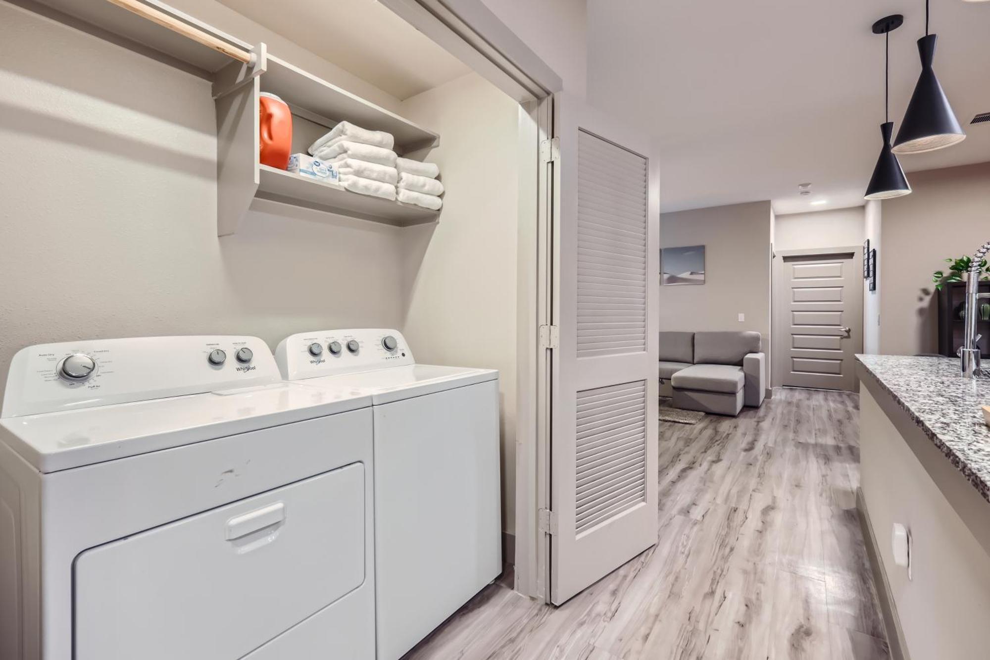 Apartment Cozy 2-bedroom In Lovely *