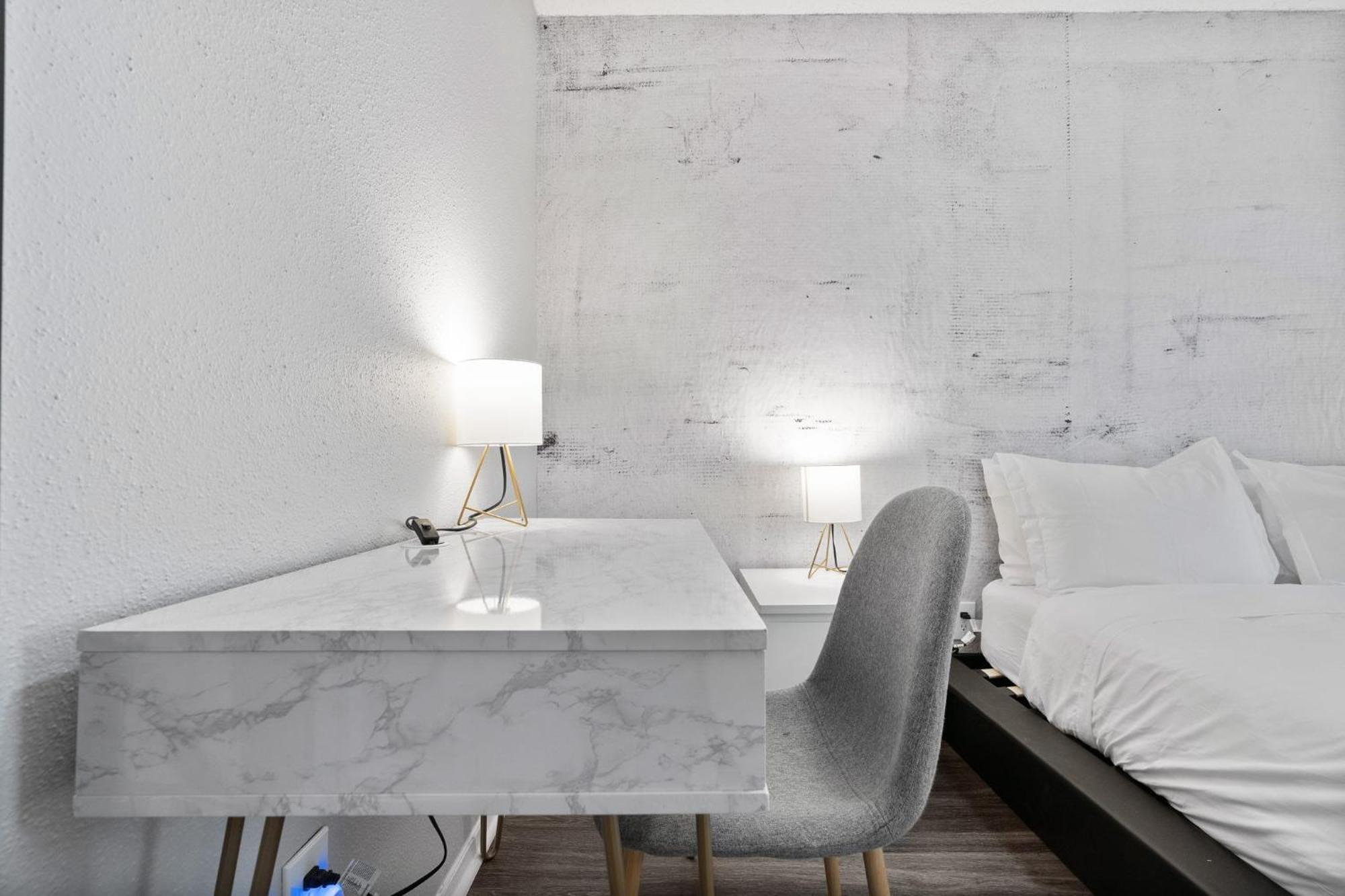 Chic Urban Retreat North Lamar Apartment Austin