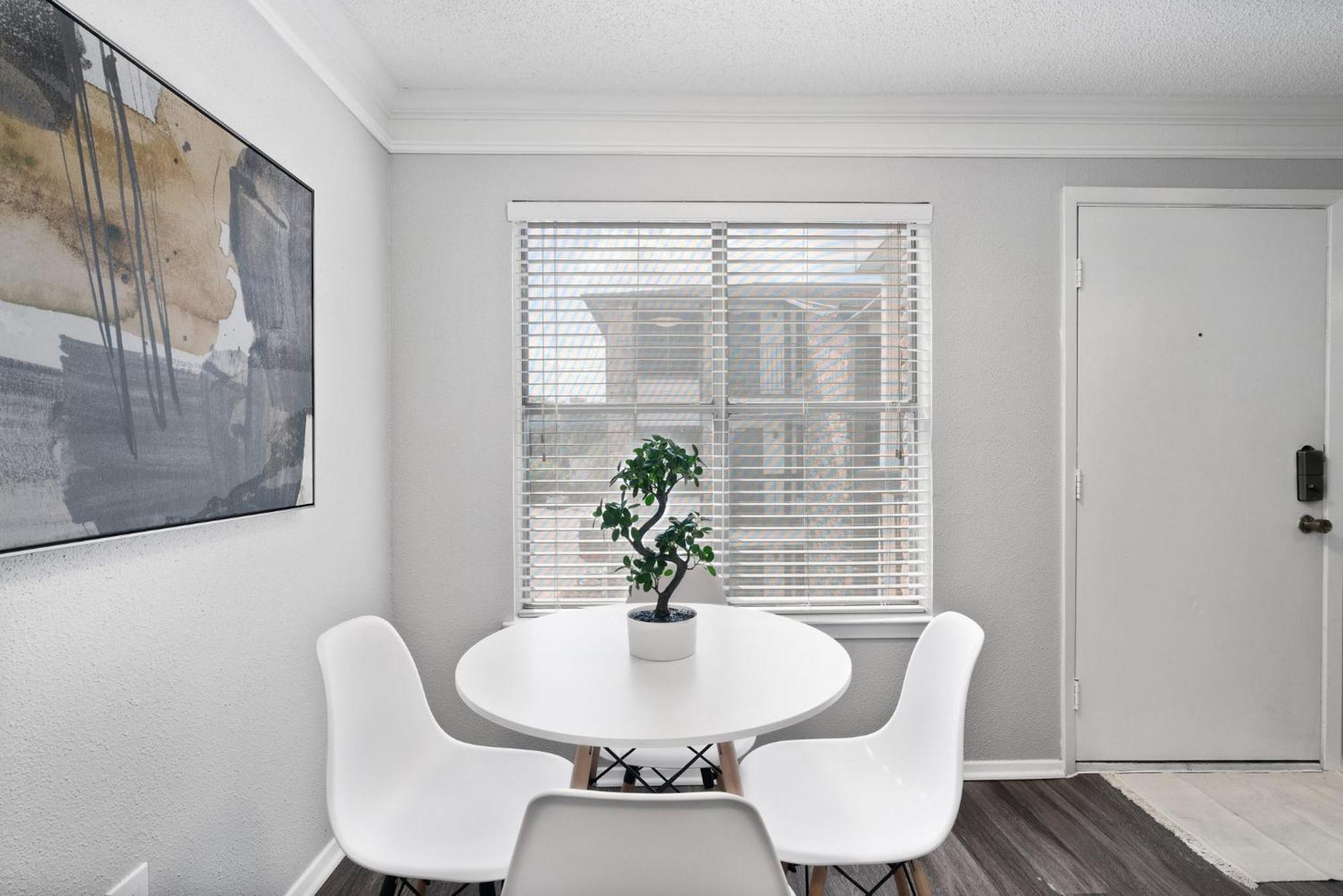 Apartment Chic Urban Retreat North Lamar *