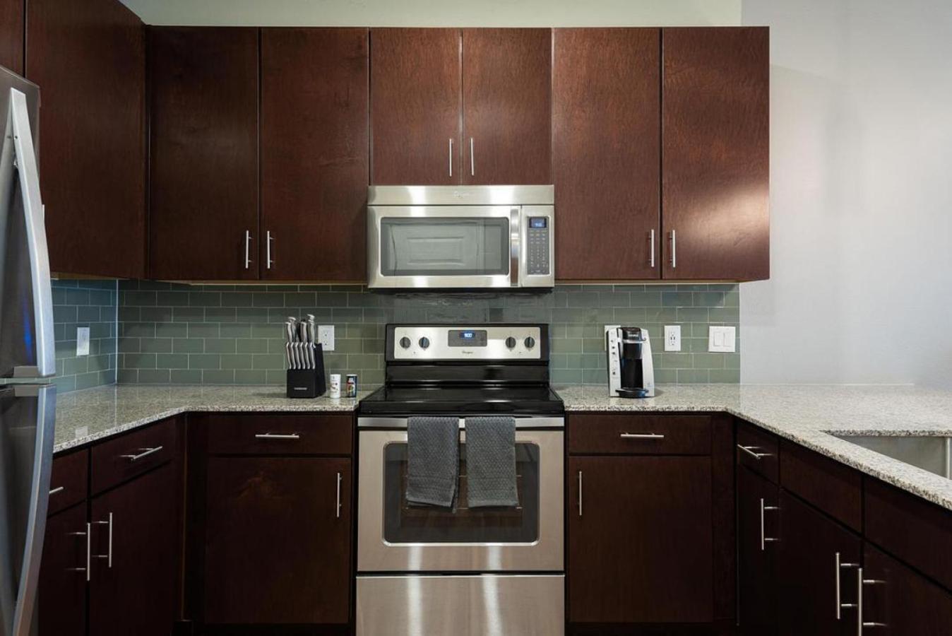 Apartment Landing At Bridge At Southpark Meadows - 1 Bedroom In Slaughter Creek
