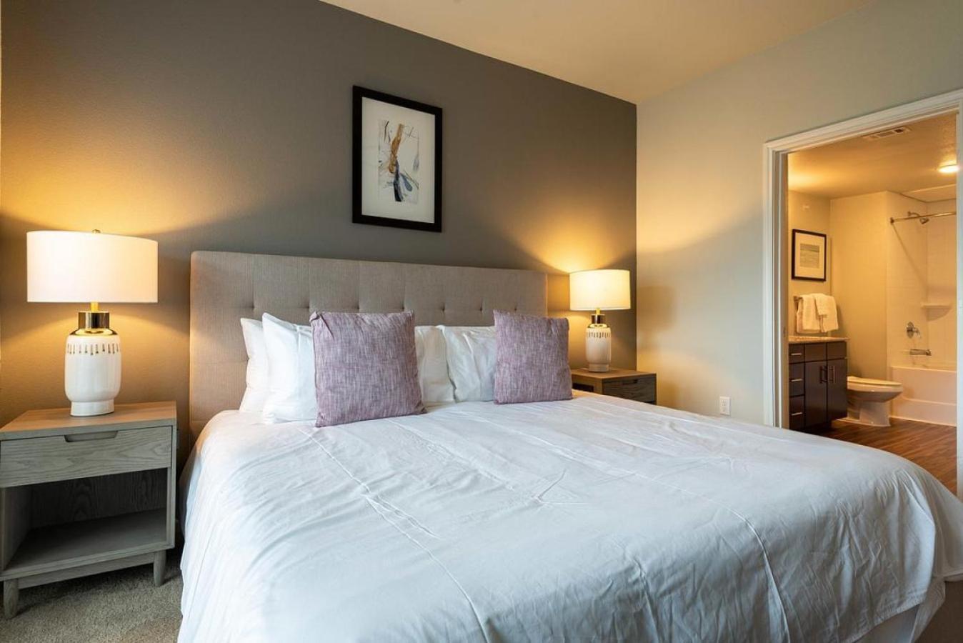 Apartment Landing At Bridge At Southpark Meadows - 1 Bedroom In Slaughter Creek
