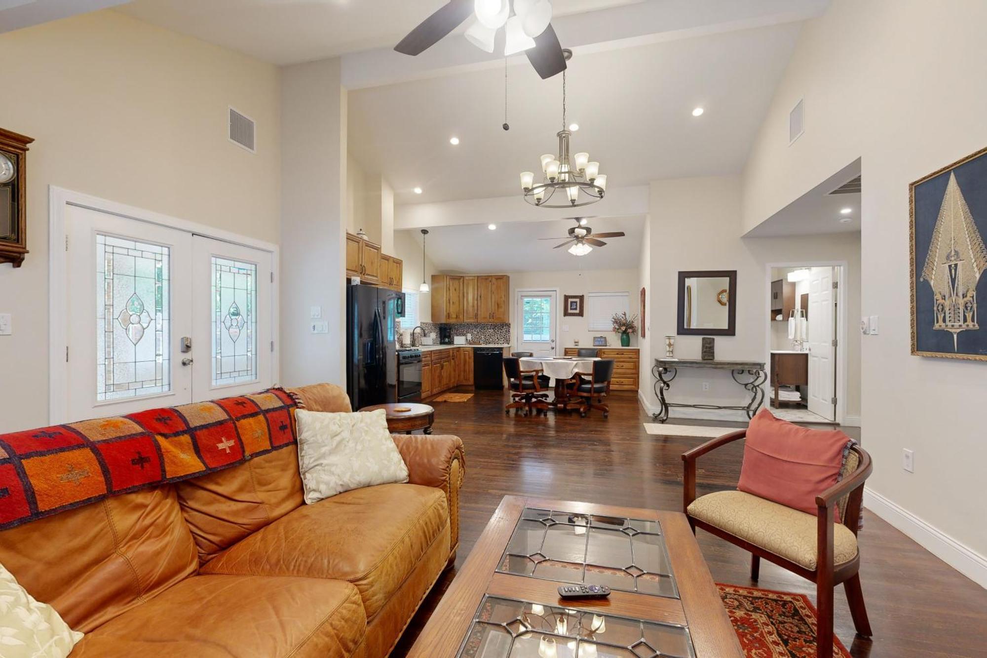 Charming Delight * Austin