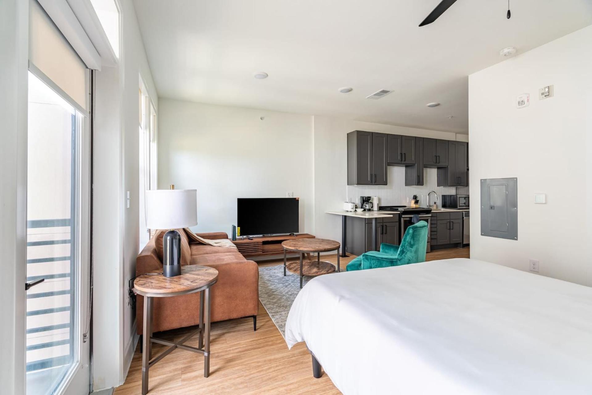 Apartment Eqr Weaver *