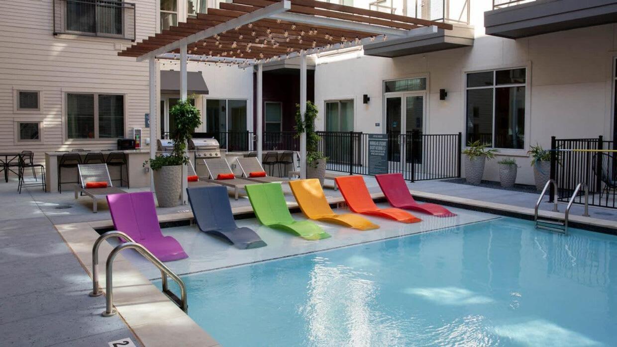 Stylish Downtown With Gym And Pool Access * Austin