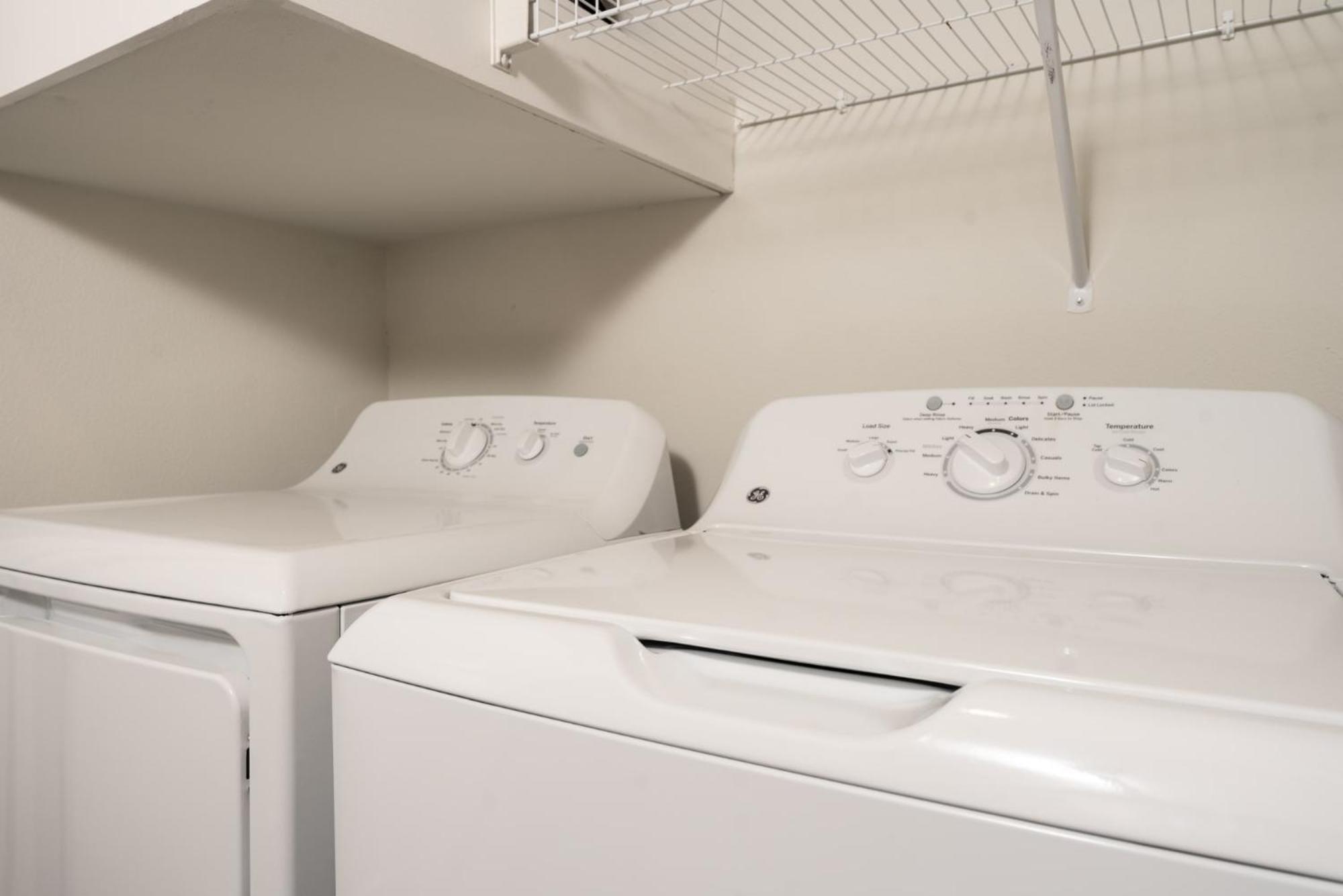 Apartment Stylish Downtown With Gym And Pool Access