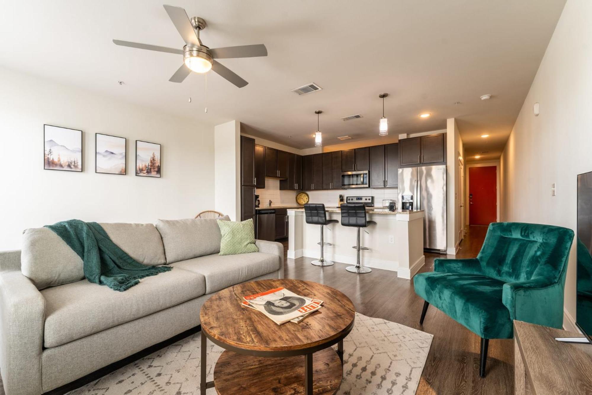 Stylish Downtown With Gym And Pool Access * Austin