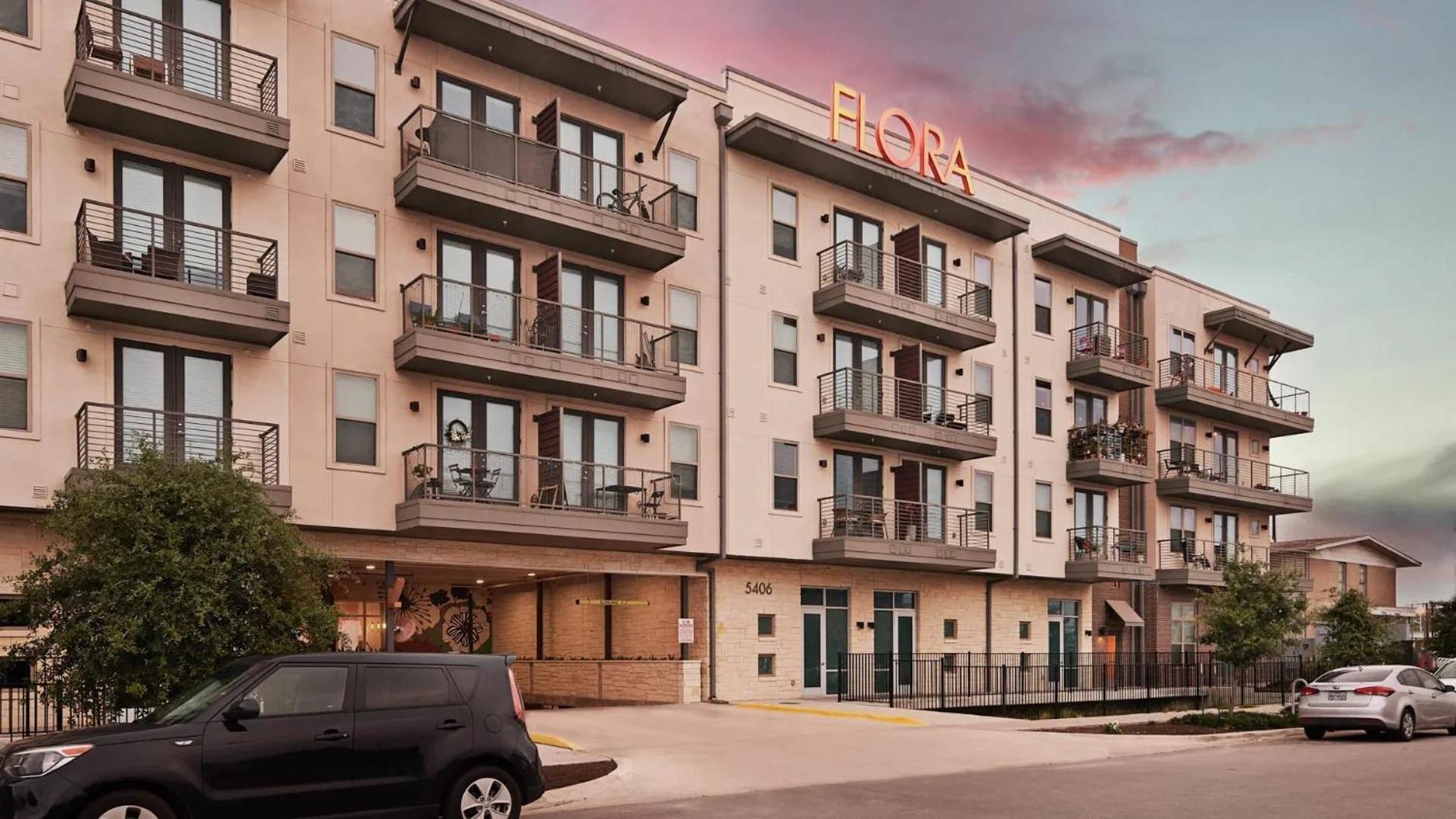 Stylish Downtown With Gym And Pool Access *