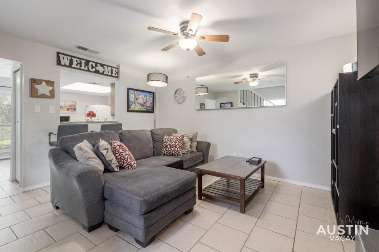 2 Miles To Dt Updated Pet-friendly For Four Apartment Austin
