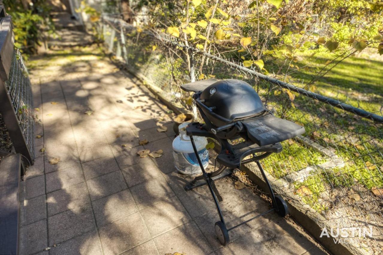 2 Miles To Dt Updated Pet-friendly For Four Austin