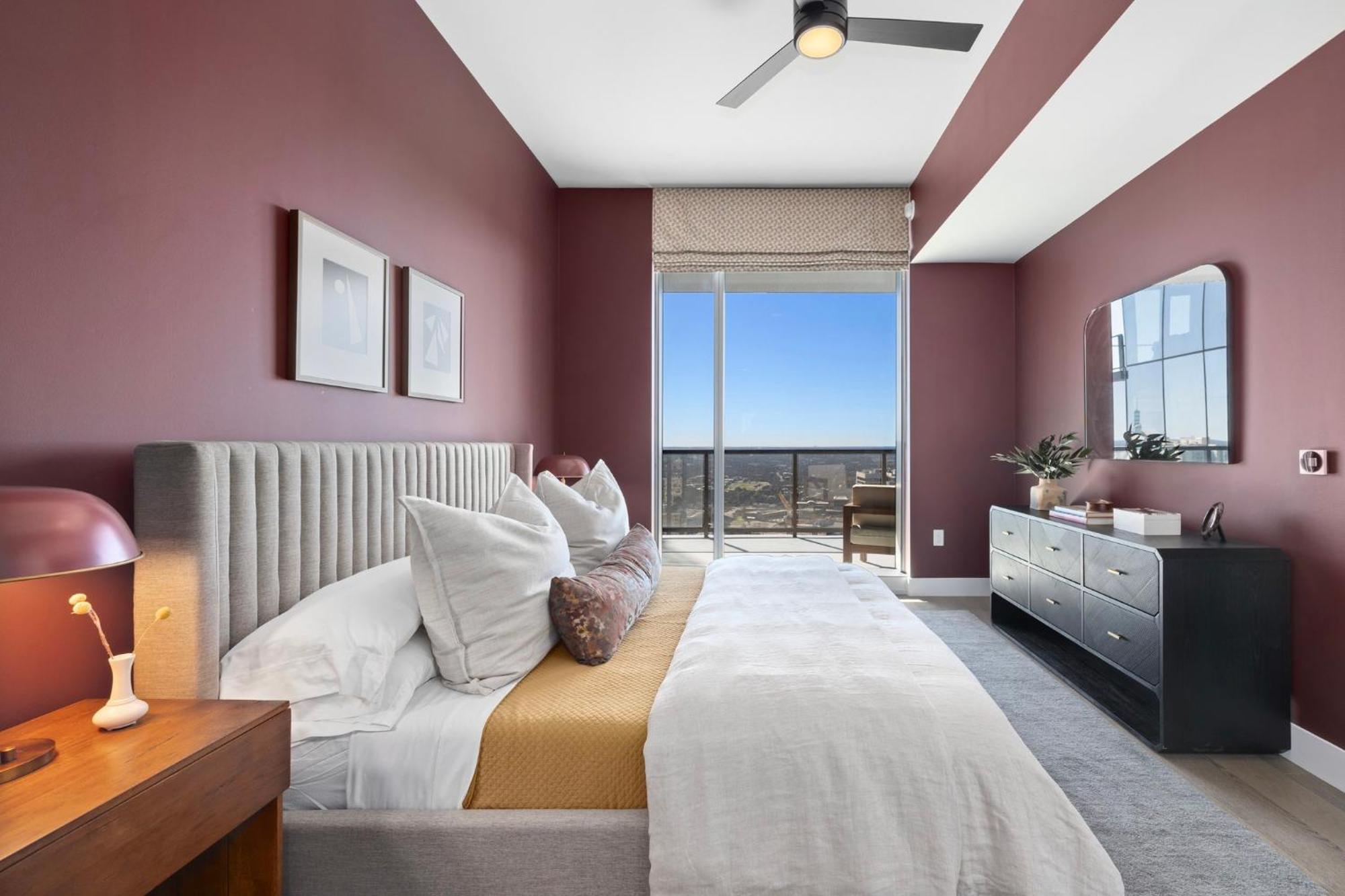 Millionaire Row On Guadalupe - Tallest Building In Texas Apartment