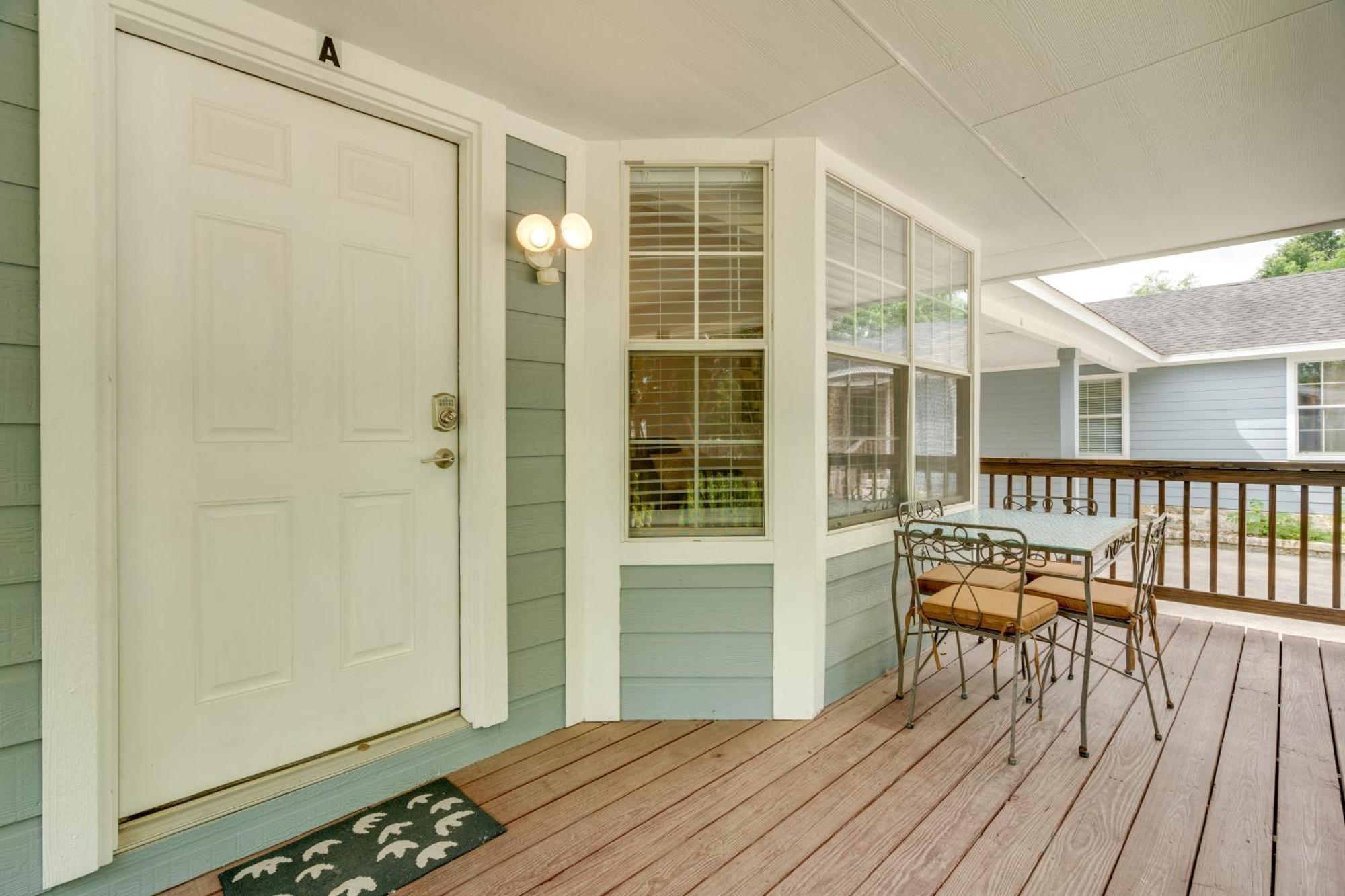 Retreat With Patio And Grill, 6 Mi To Downtown! Holiday home