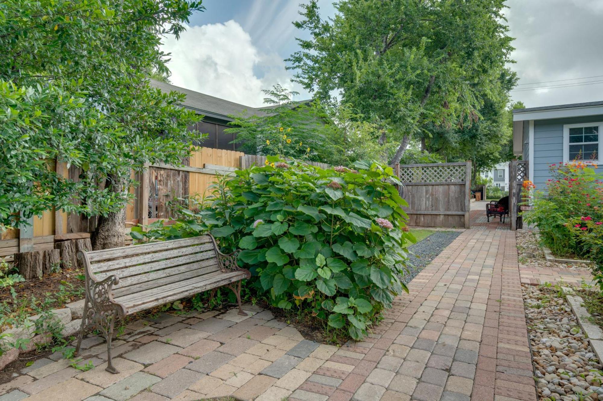Holiday home With 2 Patios And Grill 6 Mi To Downtown *