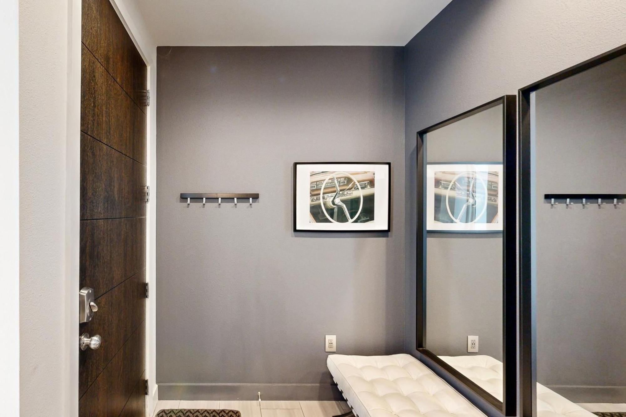 Apartment Fourth& #263 *