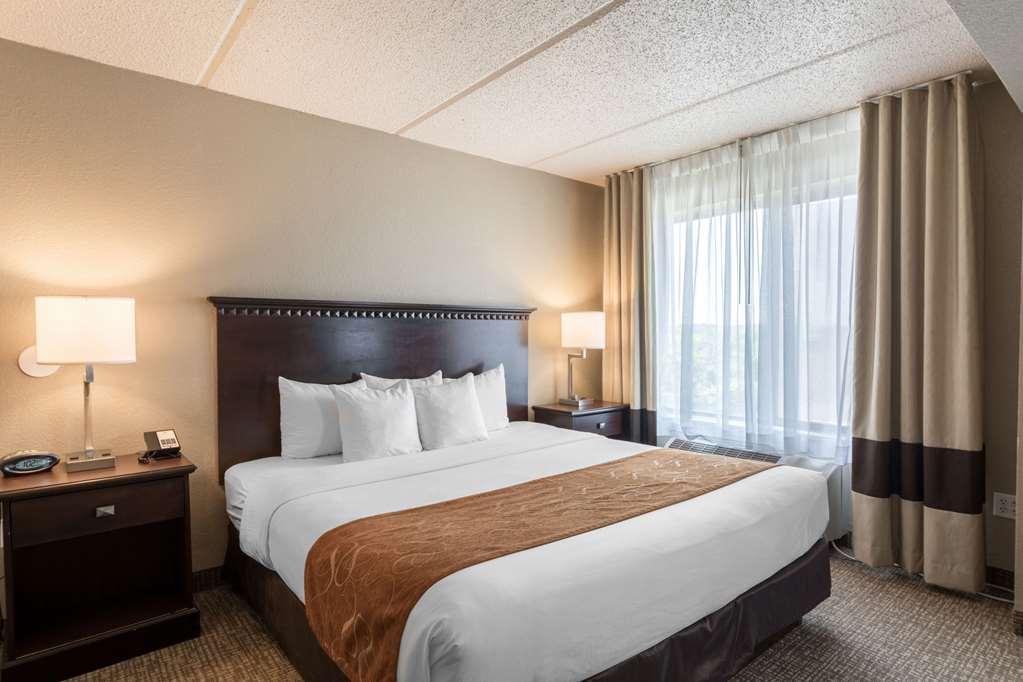 Comfort Airport Hotel 3*