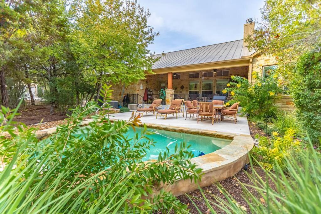 Holiday home Hill Country 5 Acre Ranch With Pool And Hill Country Views!
