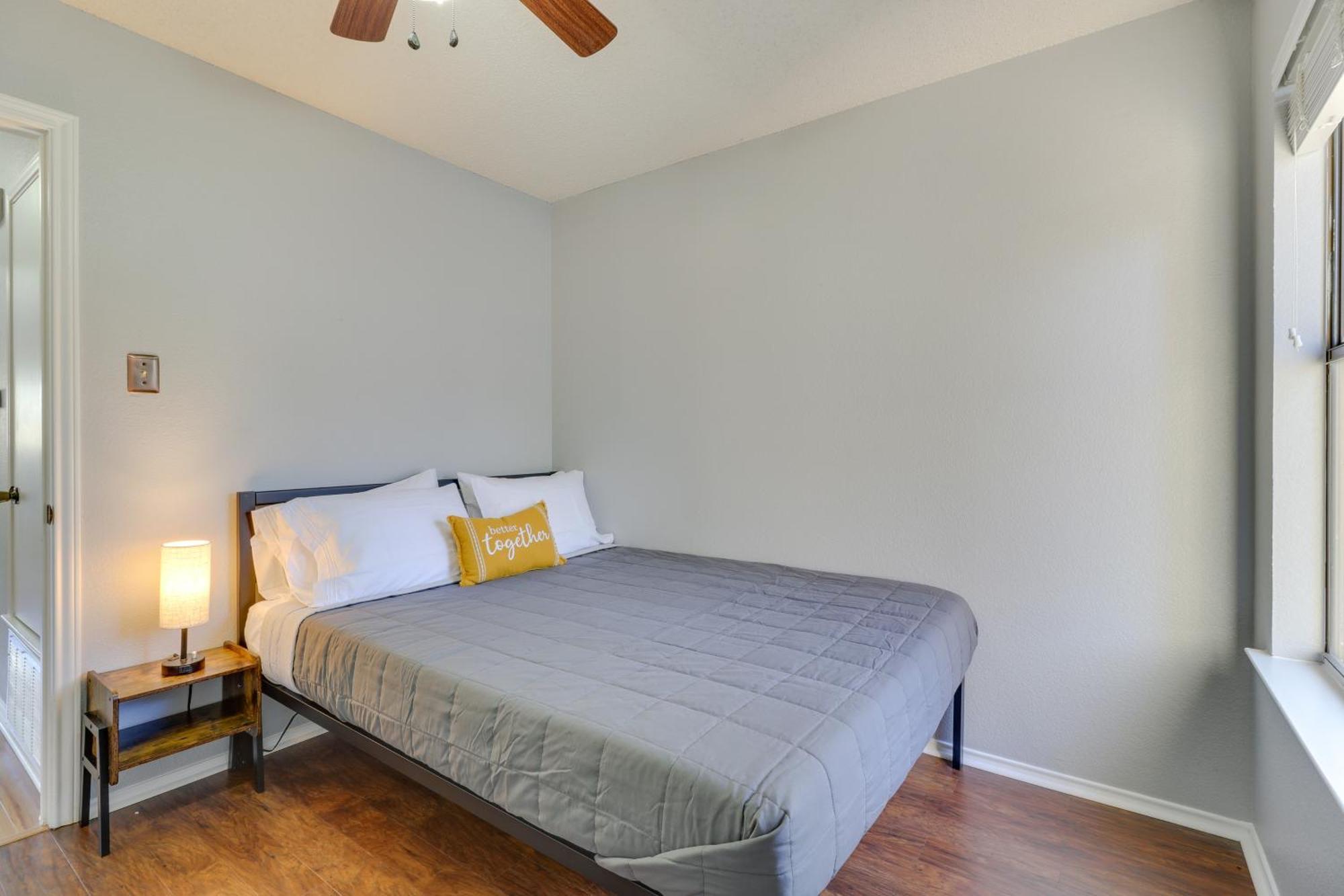 Holiday home Vacation With Yard About 14 Mi To Downtown