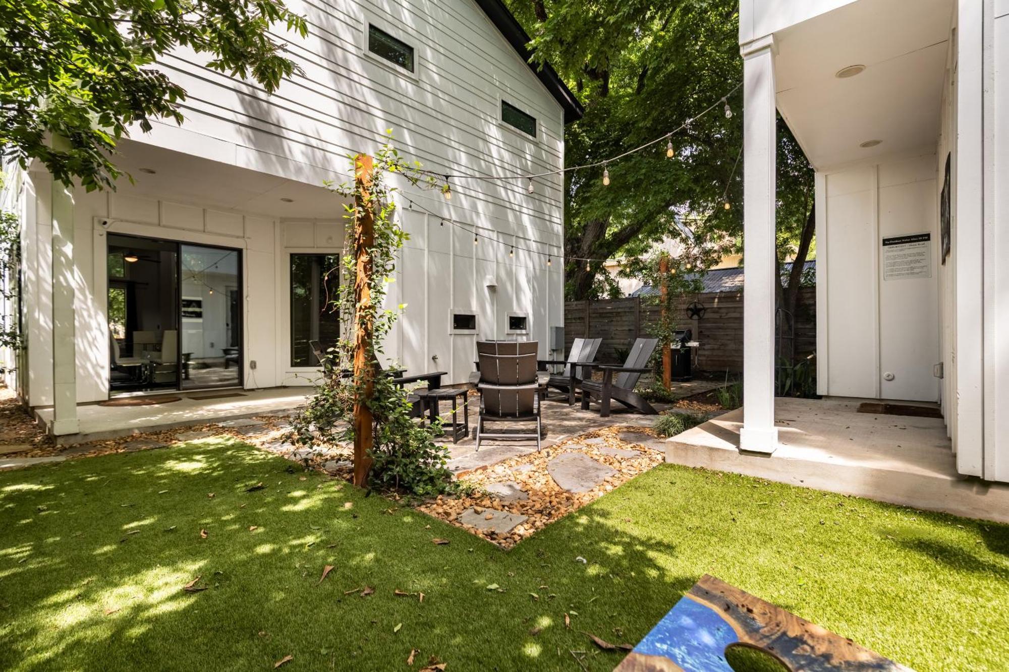 Downtown Mini Mansion - Walk To Rainey *