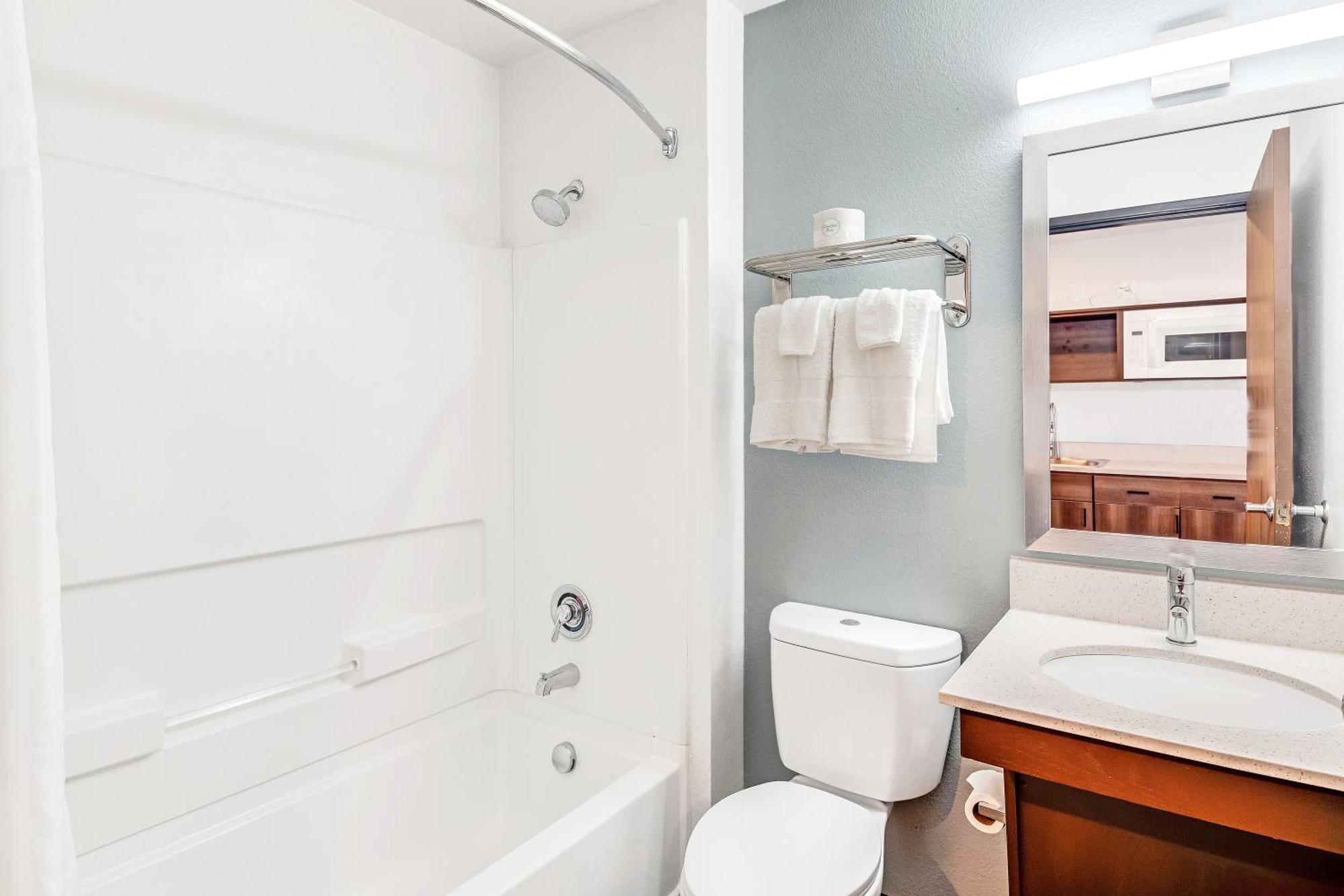 Woodspring North I-35 Hotel 2*