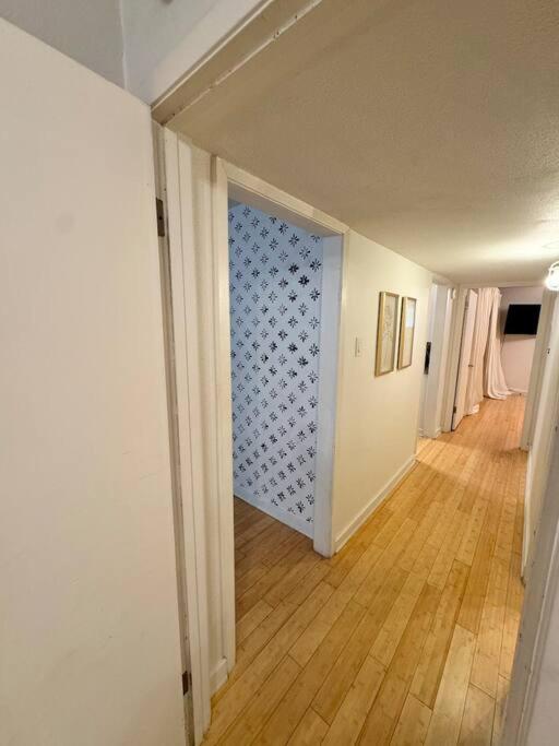 2 Bed With Pool And Creek Views Near Congress Ave Apartment Austin