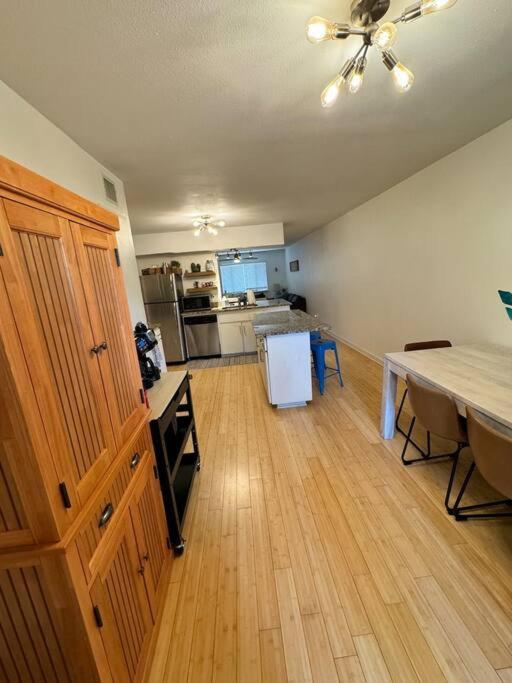 2 Bed With Pool And Creek Views Near Congress Ave * Austin