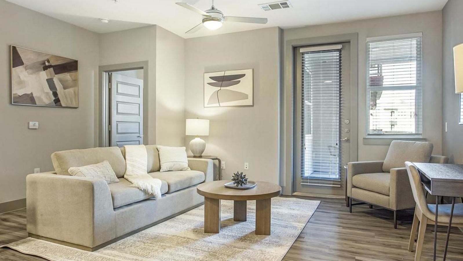 Landing - Modern With Amazing Amenities Apartment Austin