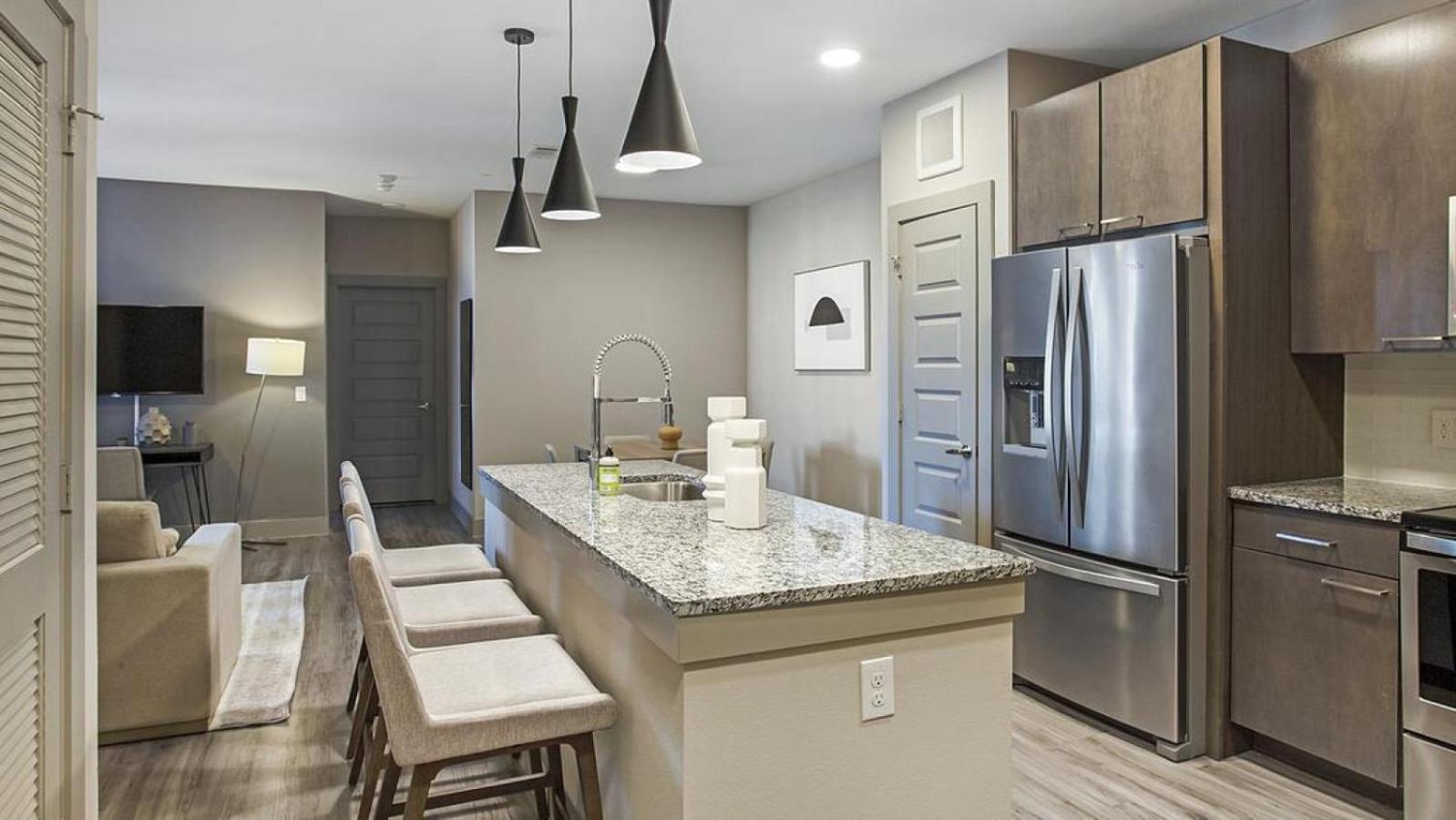 Landing - Modern With Amazing Amenities Apartment *