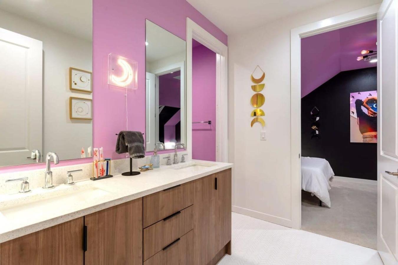 Two-house Private 10br Compound - Dt 6 Min Drive Austin