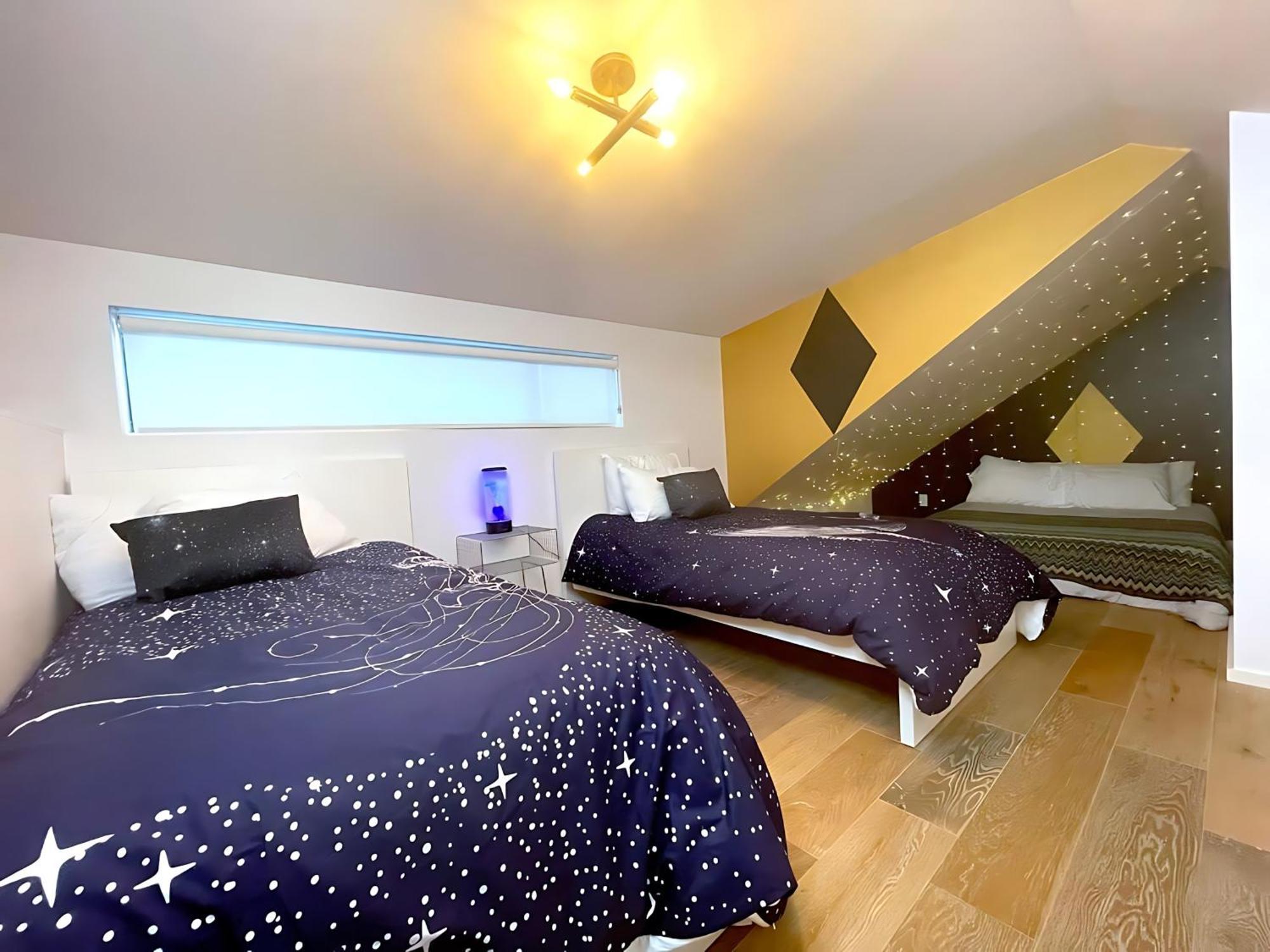 Massive Compound 20 Beds - Rainey St - 6 Min Walk Holiday home *