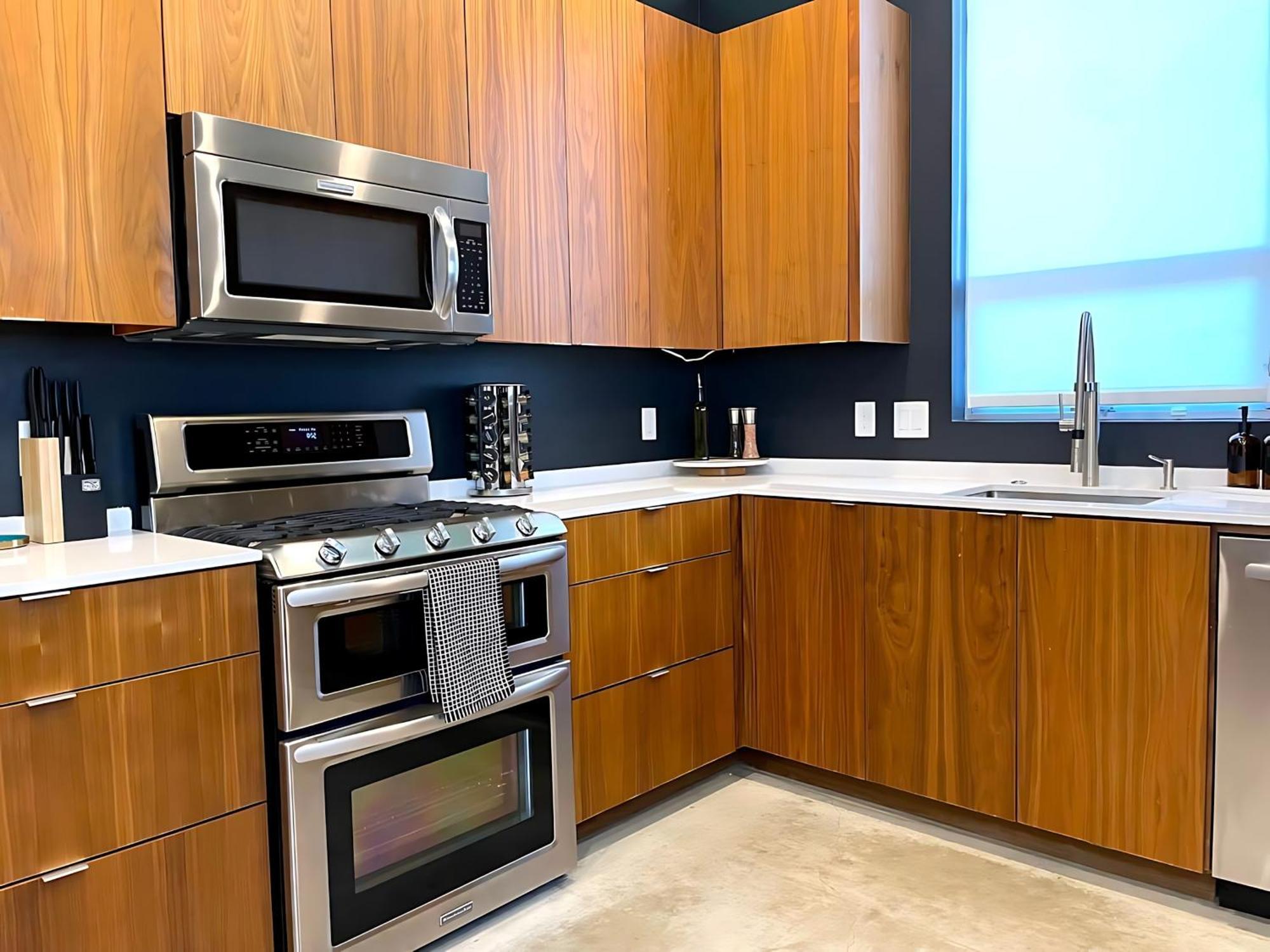 Holiday home Massive Compound 20 Beds - Rainey St - 6 Min Walk