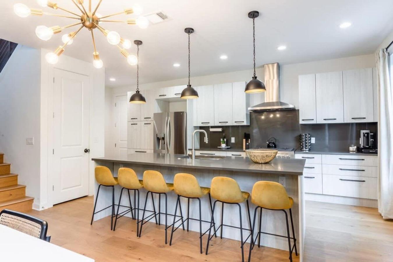 Holiday home Two-house Private 10br Compound - Dt 6 Min Drive Austin