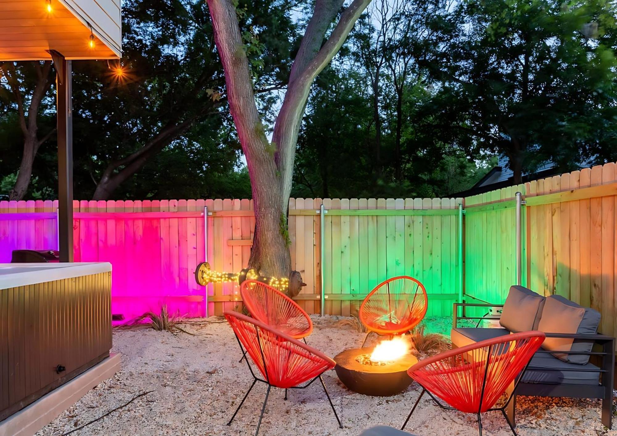 Two-house Private 10br Compound - Dt 6 Min Drive Austin