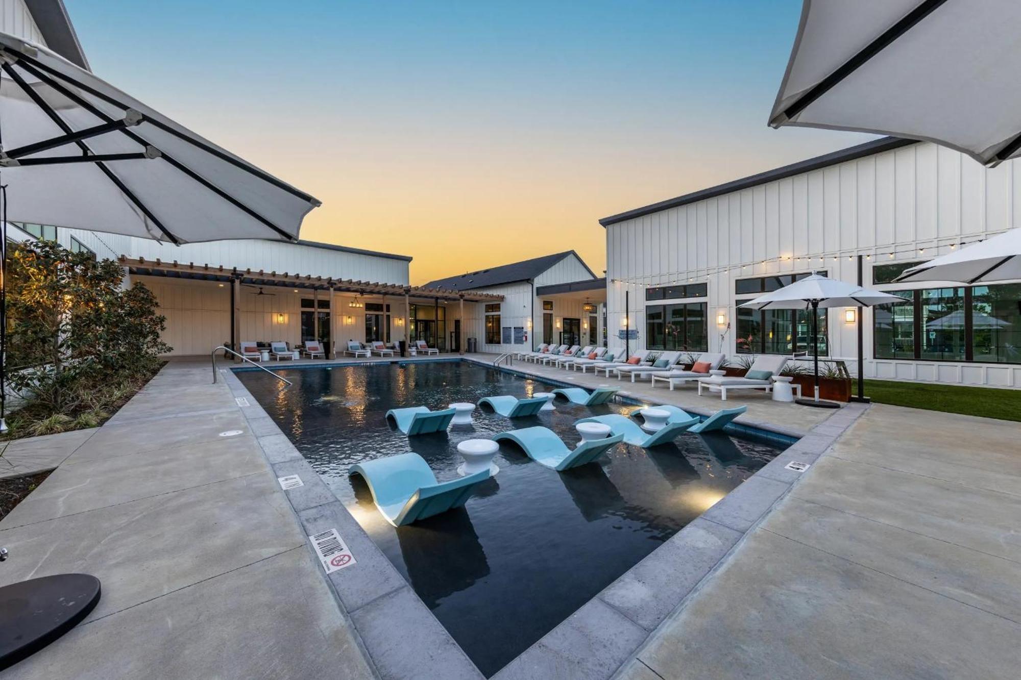 Spectra Parks 7310, Stunning Oasis Apartment