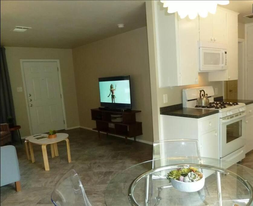 3br Pet Friendly With Big Yard Holiday home