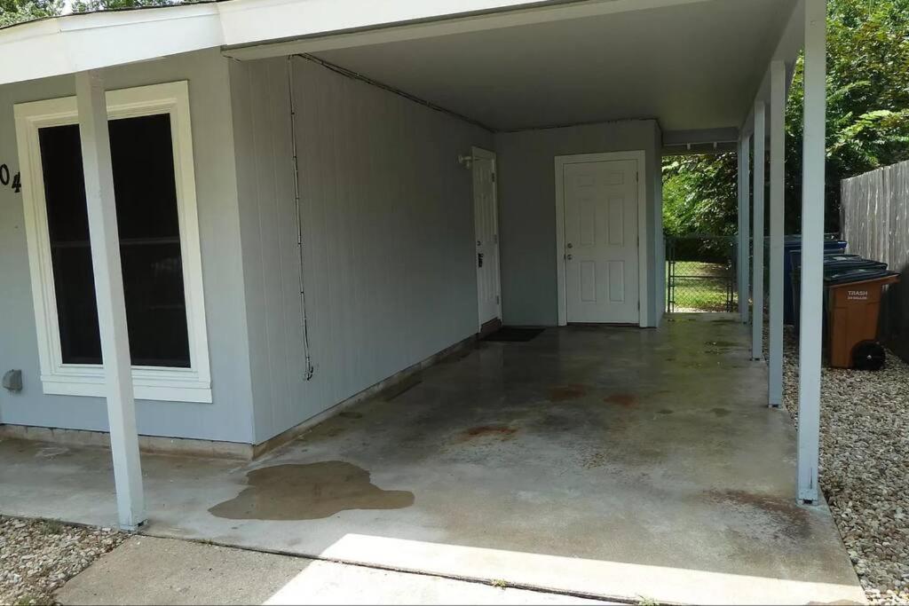 3br Pet Friendly With Big Yard Holiday home