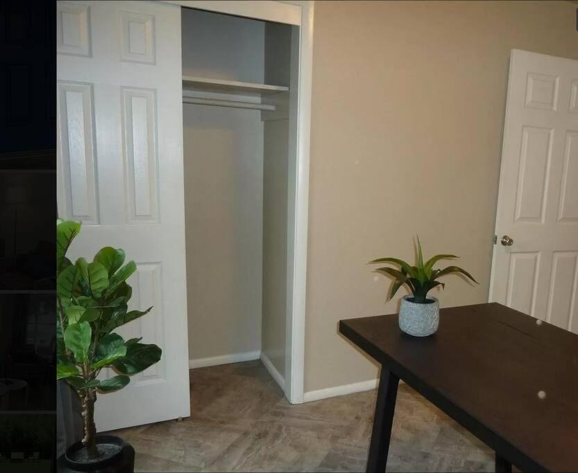 3br Pet Friendly With Big Yard Holiday home Austin