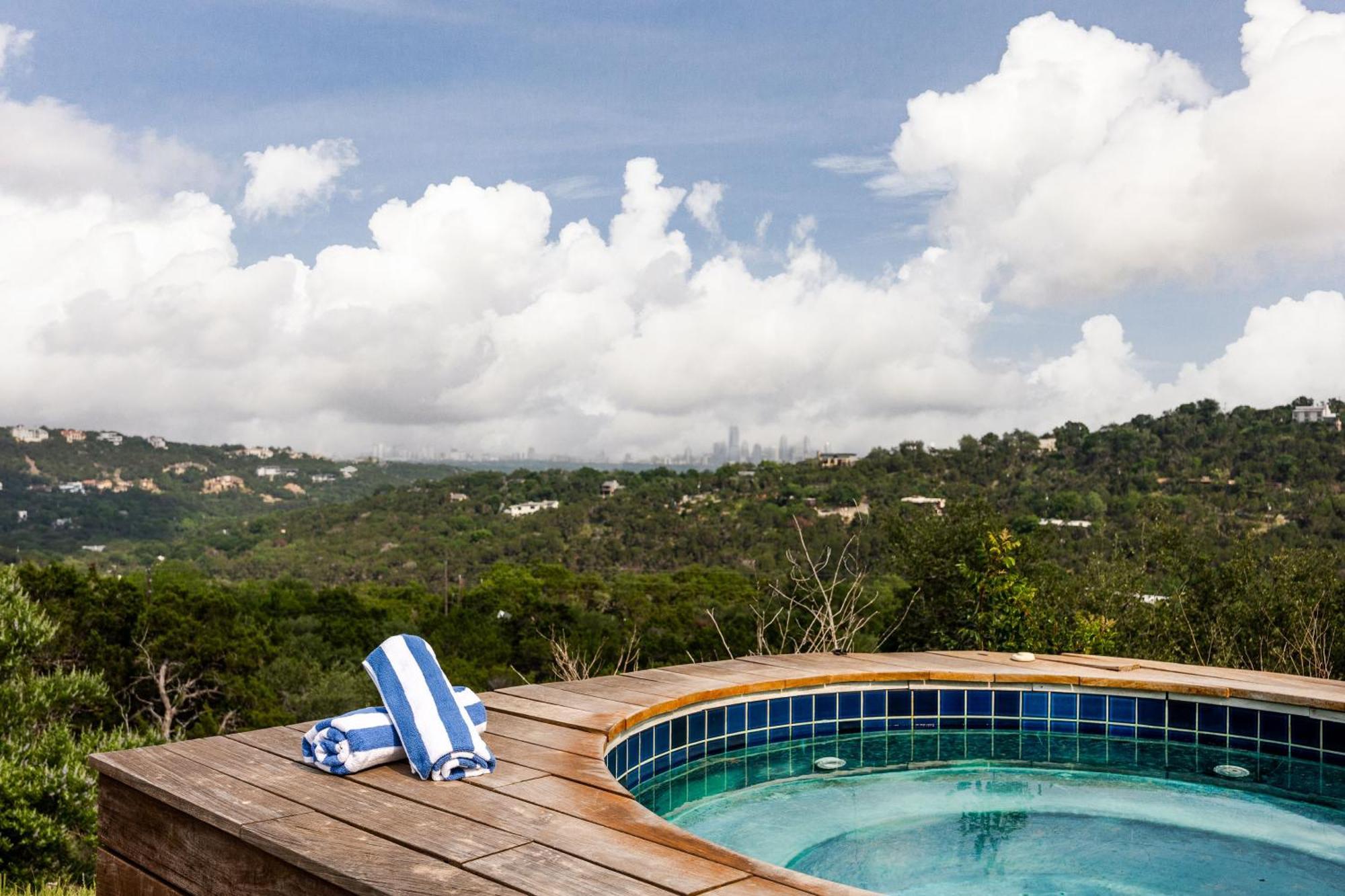 Holiday home Skyline Views With Private Pool And Hot Tub - Brigadoon! *