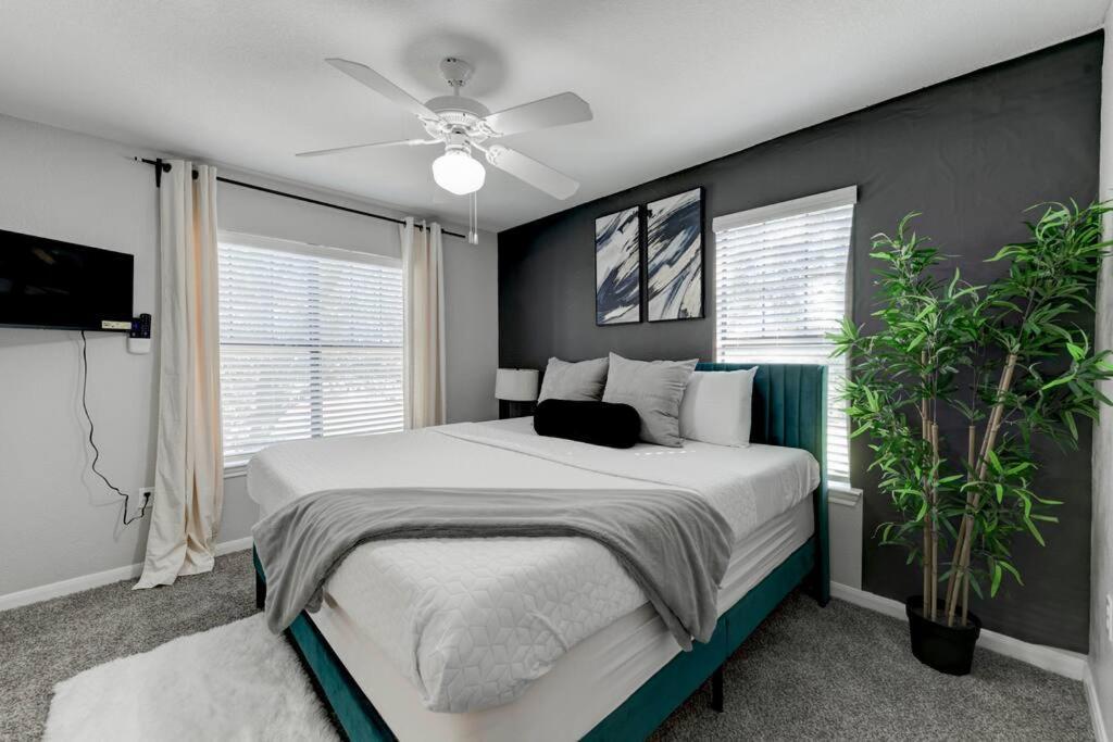 6 Min To Dt~pool~free Parking~2king Bed & 2bath