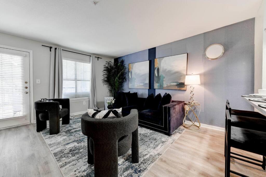 6 Min To Dt~pool~free Parking~2king Bed & 2bath Austin