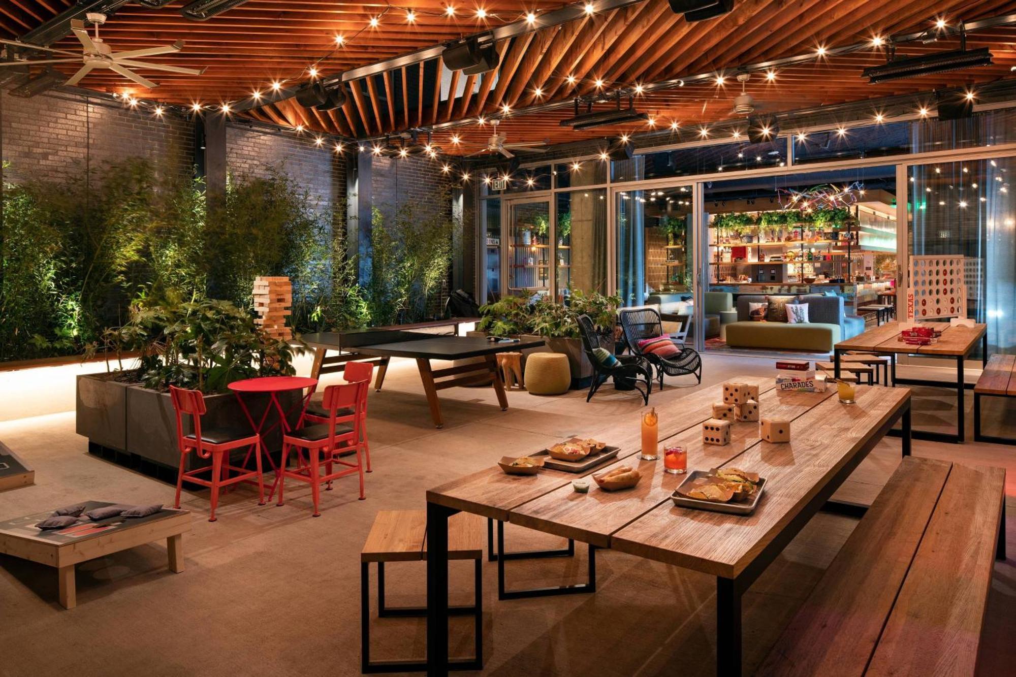 Moxy - Austin