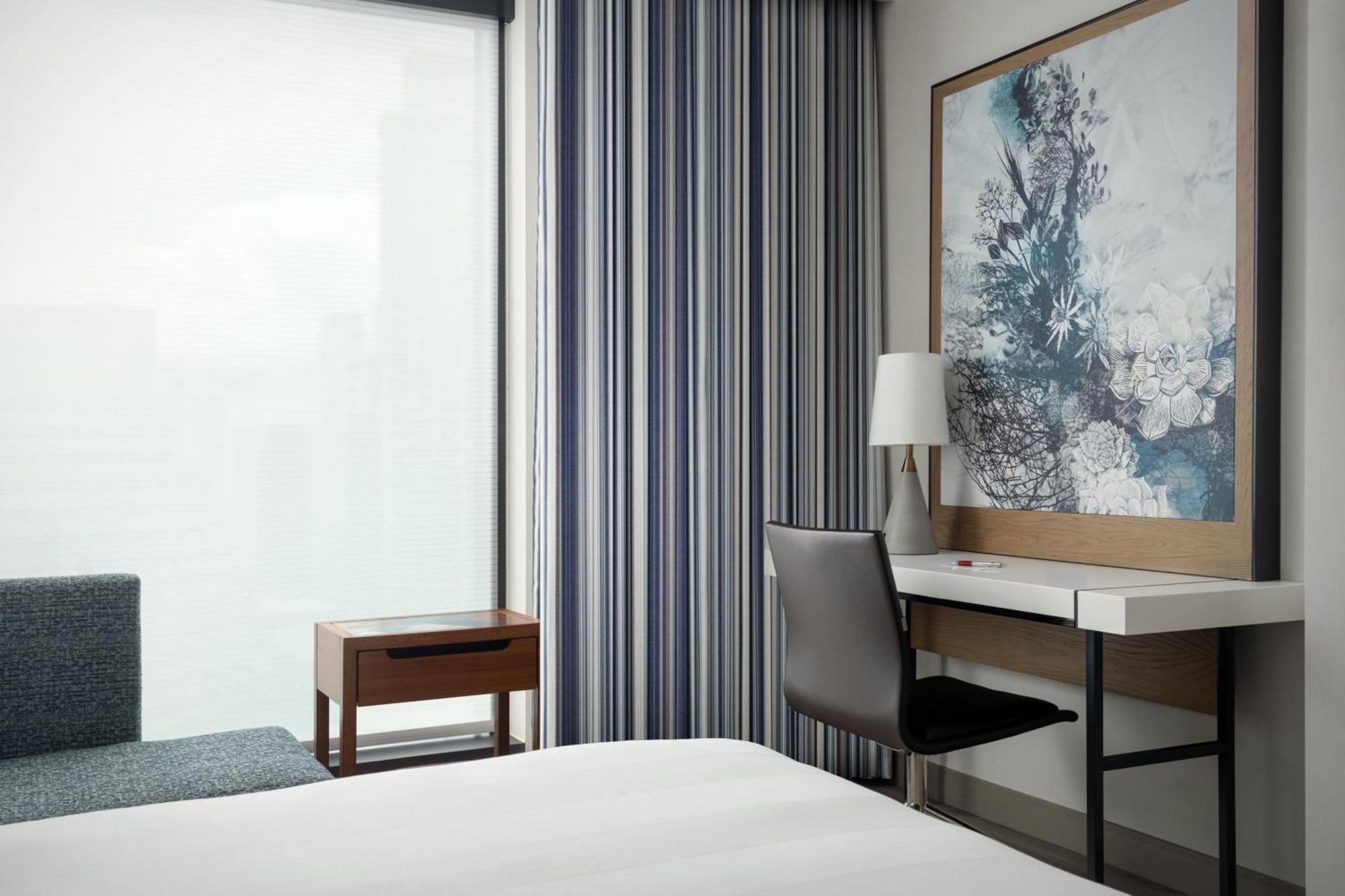Marriott Downtown Hotel 4*