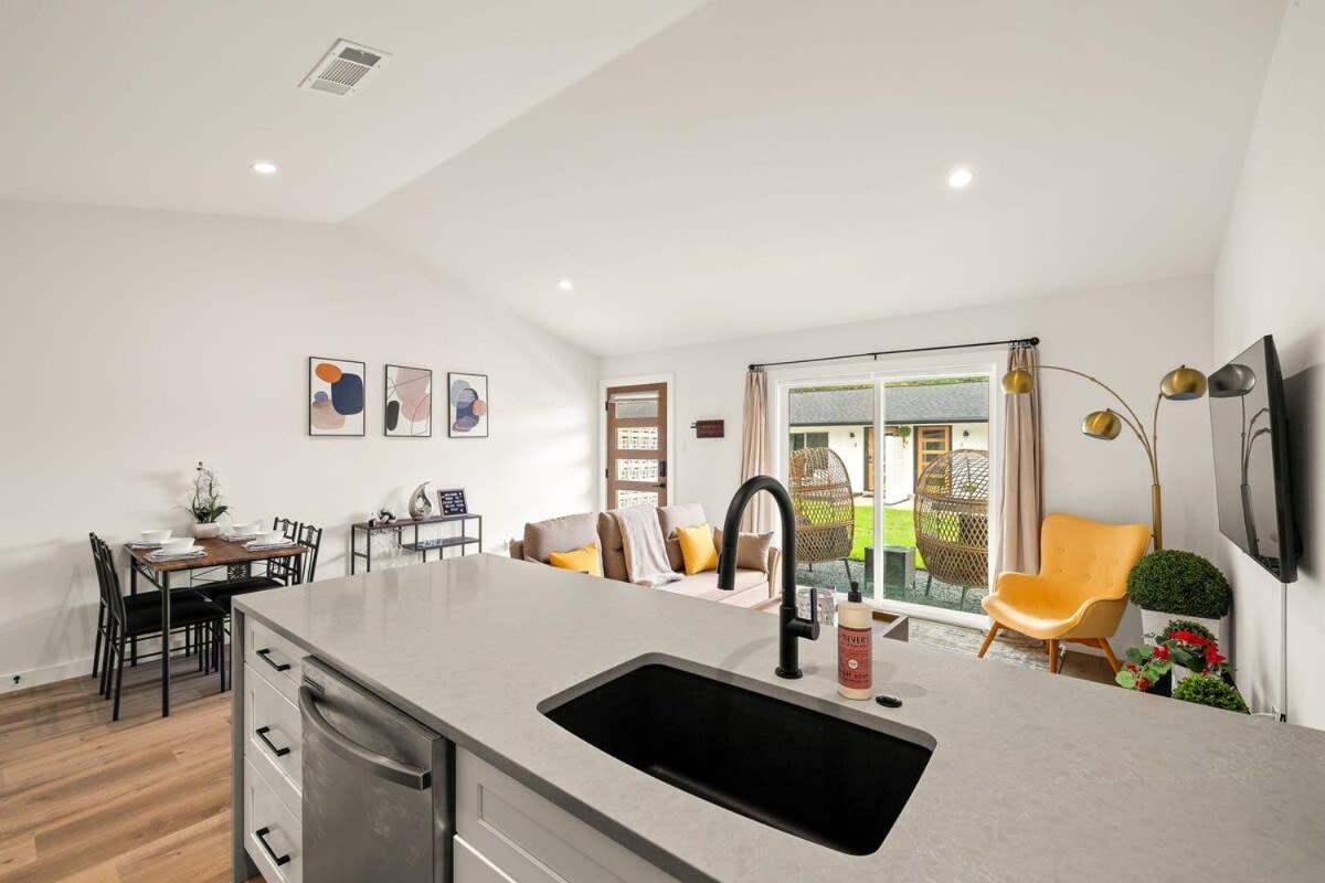New Luxury Zilker & Barton Springs Holiday home
